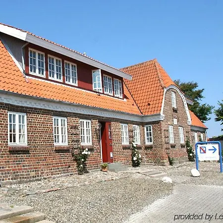 Отель Hotelvfjorden Лемвиг