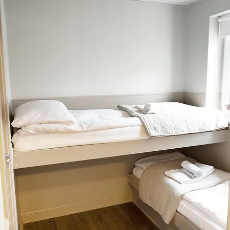 호텔 Hotelvfjorden